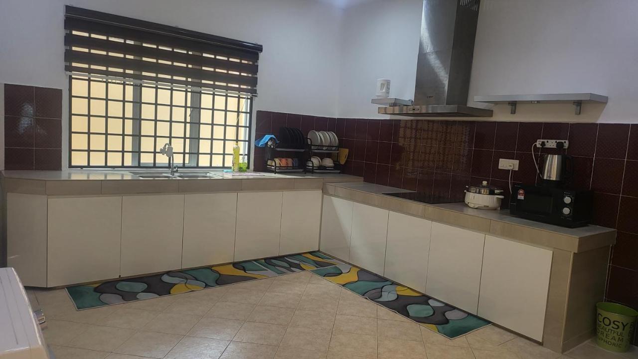 Rumah percutian D Twin Semi D